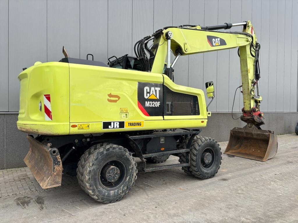 CAT M 320 F - Pelle sur pneus: photos 5 CAT M 320 F - Pelle sur pneus: photos 5