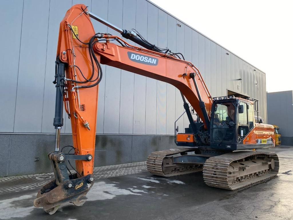 Doosan DX 300 LC-7 - Pelle sur chenille: photos 2 Doosan DX 300 LC-7 - Pelle sur chenille: photos 2