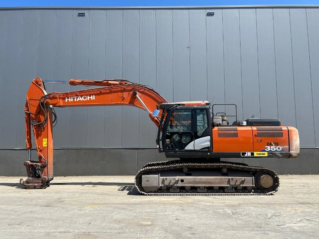 Pelle sur chenille Hitachi ZX 350 LC N-6 (Under Preparation)