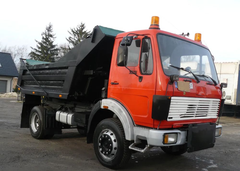 Mercedes-Benz 1019 - Camion benne: photos 2 Mercedes-Benz 1019 - Camion benne: photos 2