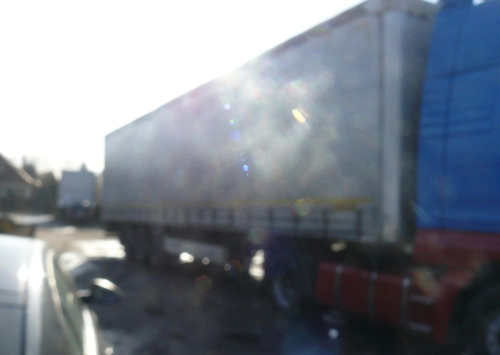 Wielton ns3k - Camion à rideaux coulissants: photos 4 Wielton ns3k - Camion à rideaux coulissants: photos 4