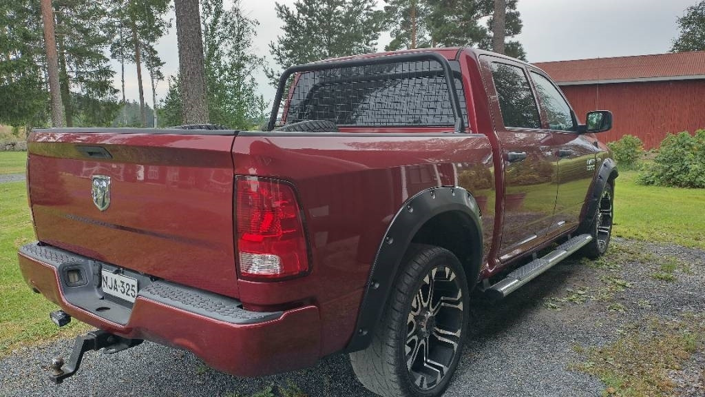 Dodge RAM 1500 5,7 hemi - Pick-up: photos 3 Dodge RAM 1500 5,7 hemi - Pick-up: photos 3