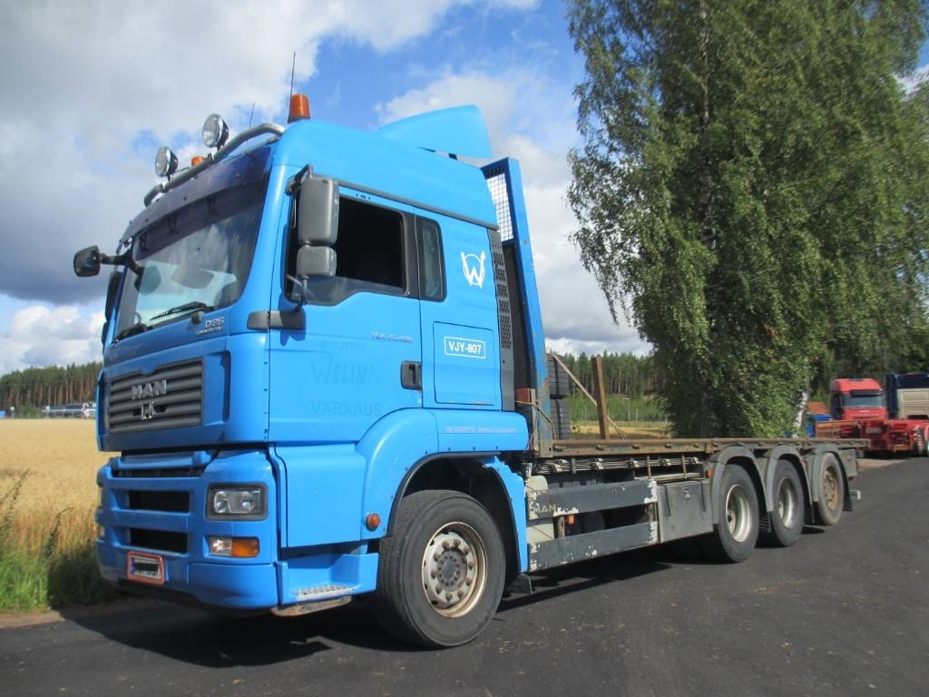 MAN 33.480 8x4 rahtilavalla,jatkoperä - Camion plateau: photos 1 MAN 33.480 8x4 rahtilavalla,jatkoperä - Camion plateau: photos 1