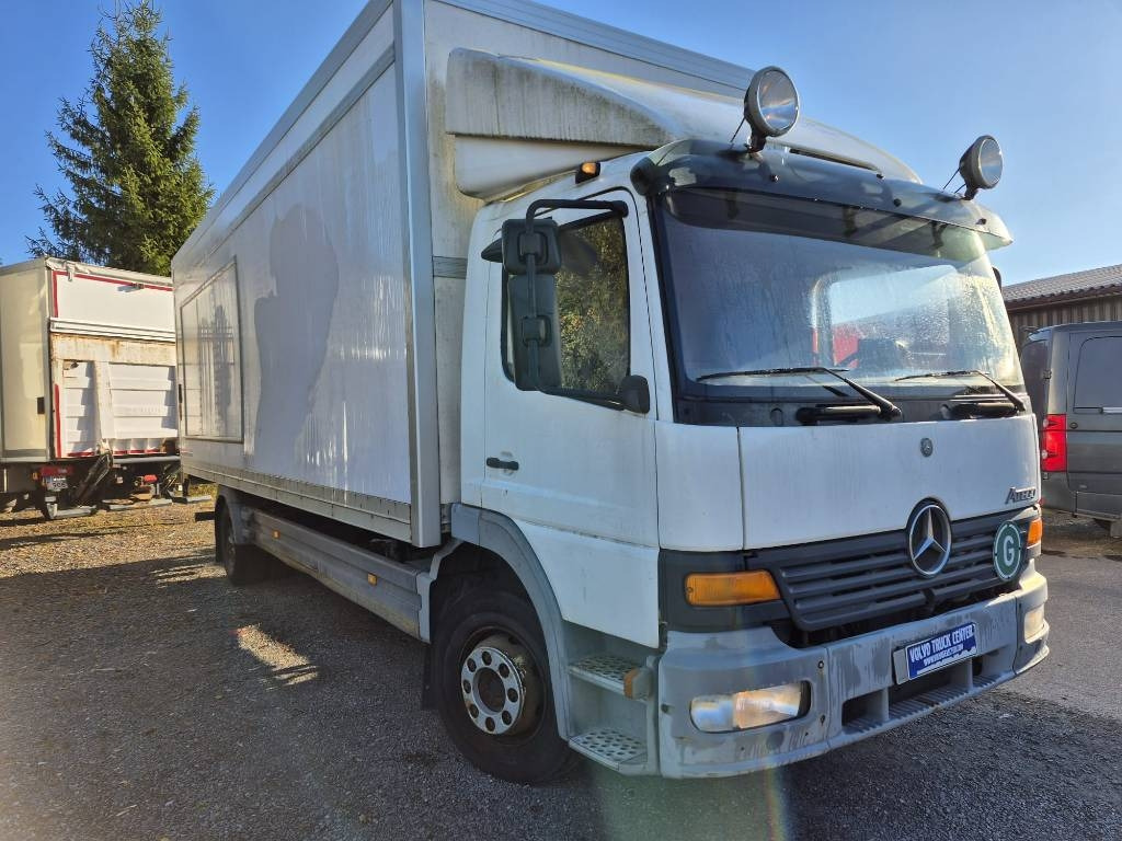 Mercedes-Benz Atego 1223 umpikori+pl nostin - Camion fourgon: photos 2 Mercedes-Benz Atego 1223 umpikori+pl nostin - Camion fourgon: photos 2