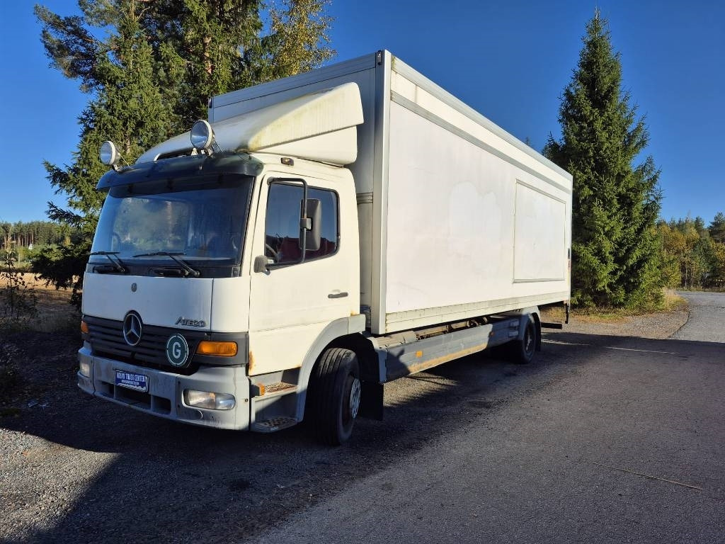 Mercedes-Benz Atego 1223 umpikori+pl nostin - Camion fourgon: photos 1 Mercedes-Benz Atego 1223 umpikori+pl nostin - Camion fourgon: photos 1