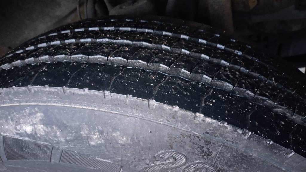 Scania P94 kokosivuaukeva kori+pl-nostin  - Camion fourgon: photos 3 Scania P94 kokosivuaukeva kori+pl-nostin  - Camion fourgon: photos 3