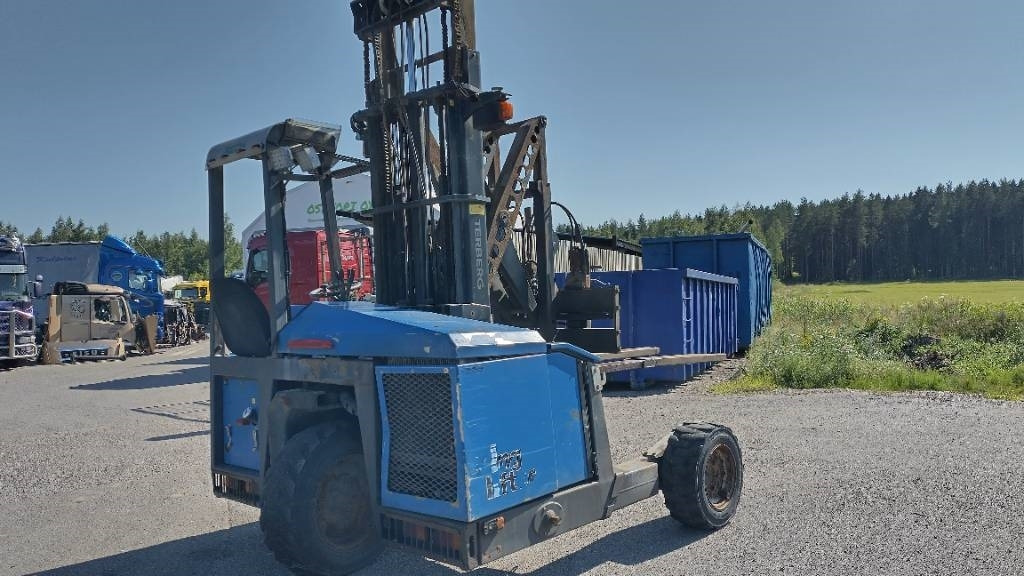 Terberg Kinglifter perätrukki - Chariot embarqué: photos 3 Terberg Kinglifter perätrukki - Chariot embarqué: photos 3