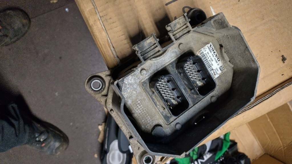 Volvo FCIOMM - Système électrique pour Camion: photos 2 Volvo FCIOMM - Système électrique pour Camion: photos 2