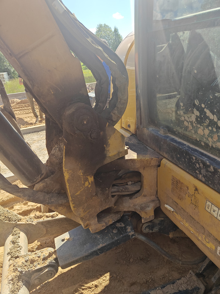 CATERPILLAR 305E2 - Mini pelle: photos 4 CATERPILLAR 305E2 - Mini pelle: photos 4