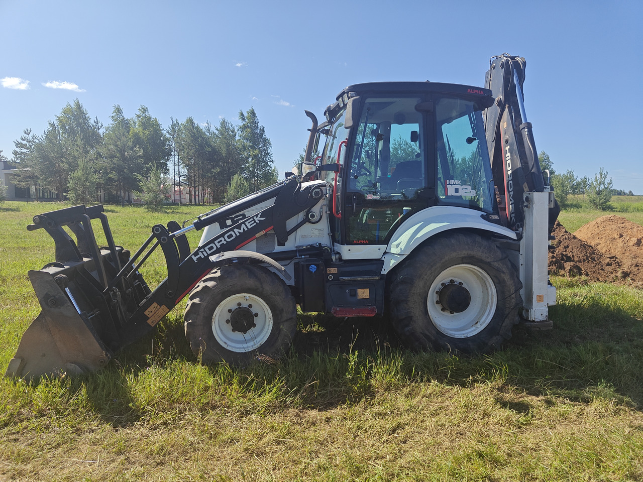 HIDROMEK HMK 102 B - Tractopelle: photos 3 HIDROMEK HMK 102 B - Tractopelle: photos 3