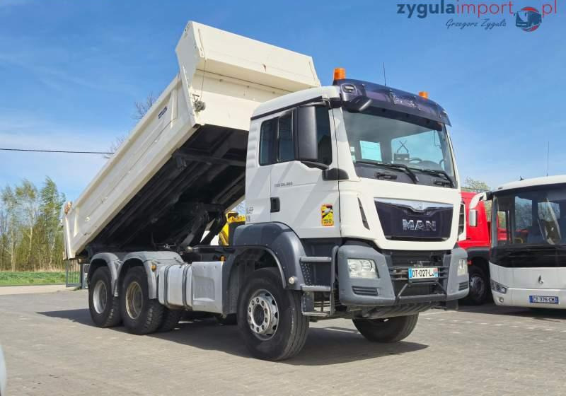 MAN TGS 26.360 / 2 STRONNA WYWROTKA/ EURO 6 - Camion benne: photos 1 MAN TGS 26.360 / 2 STRONNA WYWROTKA/ EURO 6 - Camion benne: photos 1