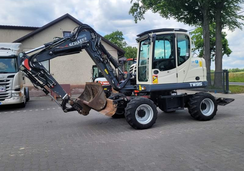 Schaeff TW95 / SPROWADZONA Z FRANCJI/ 6 500 MTH - Pelle sur pneus: photos 1 Schaeff TW95 / SPROWADZONA Z FRANCJI/ 6 500 MTH - Pelle sur pneus: photos 1