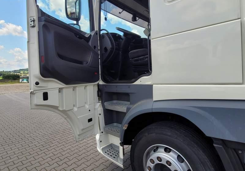 Tracteur routier DAF XF510 SPACE CAB / SPROWADZONY / MANUAL / RETARDER: photos 18 Tracteur routier DAF XF510 SPACE CAB / SPROWADZONY / MANUAL / RETARDER: photos 18