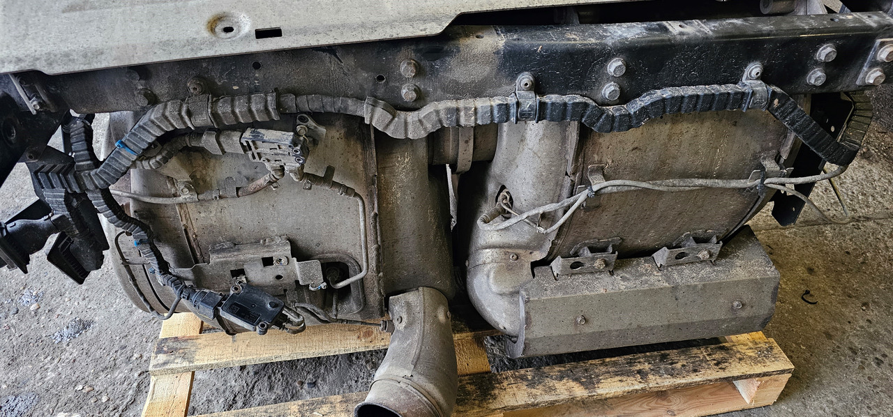 DAF DAF 106 XF, CF, EURO6, EURO 6 emission, catalyst, catalysator, exhaust system, silencer 1714742, 2481272, 2038420, 2188242, 1933421, 1714742, 2481272, 2038420, 2188242, 1933421, 2134913, 1708567,19720 - Catalyseur pour Camion: photos 5 DAF DAF 106 XF, CF, EURO6, EURO 6 emission, catalyst, catalysator, exhaust system, silencer 1714742, 2481272, 2038420, 2188242, 1933421, 1714742, 2481272, 2038420, 2188242, 1933421, 2134913, 1708567,19720 - Catalyseur pour Camion: photos 5