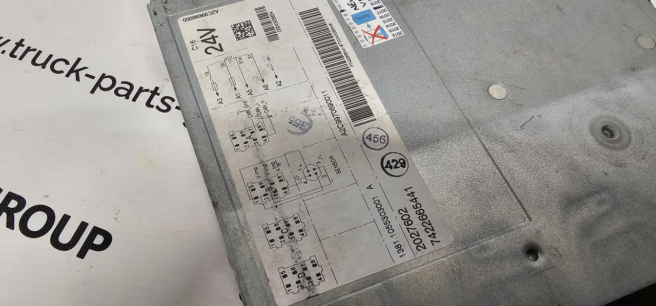 DAF DAF XF, 106XF EURO6 emission, MX13, MX11 tachograph 1381 type 2027602, 7422665441, 1898016, 1938623, 2136958 - Chronotachygraphe: photos 2 DAF DAF XF, 106XF EURO6 emission, MX13, MX11 tachograph 1381 type 2027602, 7422665441, 1898016, 1938623, 2136958 - Chronotachygraphe: photos 2