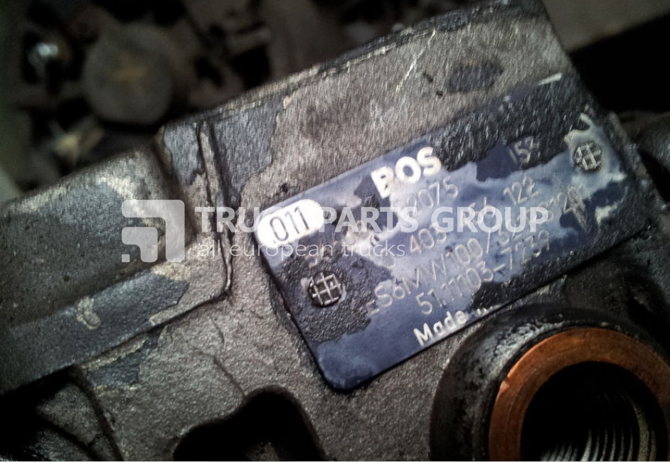 MAN injection pump, fuel pump, BOSCH 0403456122, 51111037239, BOSCH fuel pump - Pompe à carburant pour Camion: photos 2 MAN injection pump, fuel pump, BOSCH 0403456122, 51111037239, BOSCH fuel pump - Pompe à carburant pour Camion: photos 2