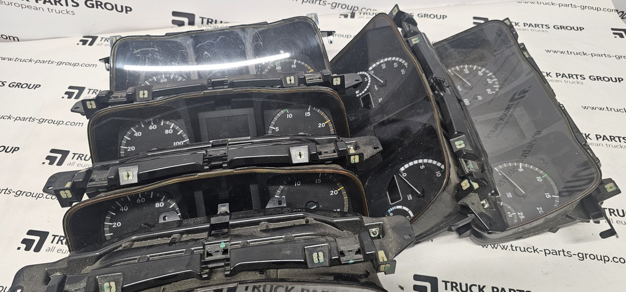 MERCEDES-BENZ Actros MP4 instrument panel, dashboard, EURO6, 0084465521 - Panel de instrumentos pour Camion: photos 3 MERCEDES-BENZ Actros MP4 instrument panel, dashboard, EURO6, 0084465521 - Panel de instrumentos pour Camion: photos 3