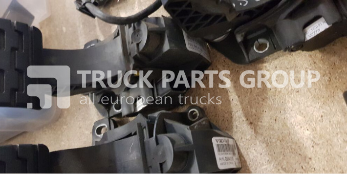 VOLVO TRA-SMT, TRA-AMT/TRA accelerator pedal - Pédale pour Camion: photos 1 VOLVO TRA-SMT, TRA-AMT/TRA accelerator pedal - Pédale pour Camion: photos 1