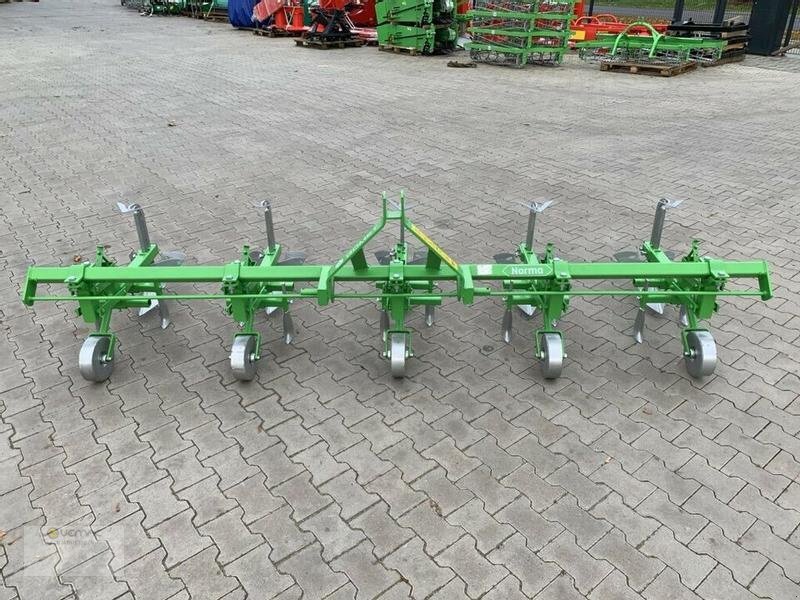 BOMET Kartoffelhäufler Bomet P475/1 4reihig Norma Häufler Kartoffel NEU - Outils du sol: photos 5 BOMET Kartoffelhäufler Bomet P475/1 4reihig Norma Häufler Kartoffel NEU - Outils du sol: photos 5