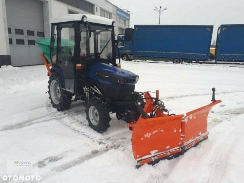 Farmtrac Farmtrac 26 26PS Winterdienst Traktor Schneeschild Streuer NEU - Tracteur communal: photos 4 Farmtrac Farmtrac 26 26PS Winterdienst Traktor Schneeschild Streuer NEU - Tracteur communal: photos 4