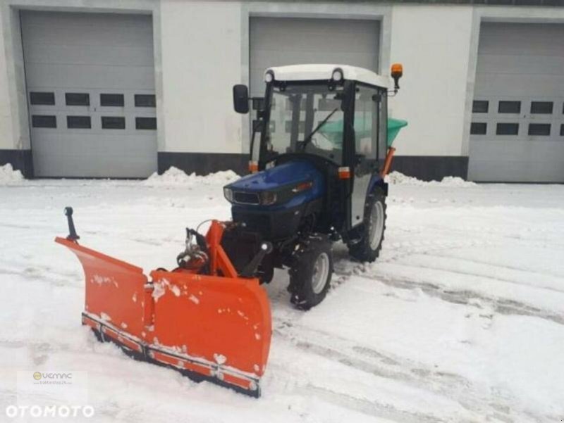 Farmtrac Farmtrac 26 26PS Winterdienst Traktor Schneeschild Streuer NEU - Tracteur communal: photos 2 Farmtrac Farmtrac 26 26PS Winterdienst Traktor Schneeschild Streuer NEU - Tracteur communal: photos 2