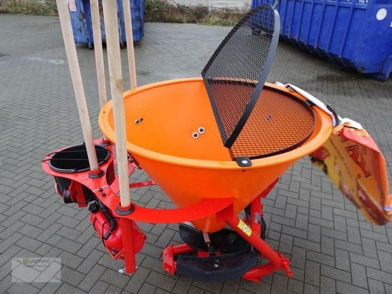 Vemac Dexwal Salzstreuer Trichterstreuer, Streuer, 200L Kommunal NEU - Epandeur de sable pour Véhicule de voirie/ Spécial: photos 2 Vemac Dexwal Salzstreuer Trichterstreuer, Streuer, 200L Kommunal NEU - Epandeur de sable pour Véhicule de voirie/ Spécial: photos 2