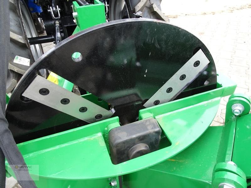 Broyeur de végétaux neuf Vemac WOD11 Holzhäcksler Holzschredder Häcksler Hydraulik NEU: photos 16 Broyeur de végétaux neuf Vemac WOD11 Holzhäcksler Holzschredder Häcksler Hydraulik NEU: photos 16