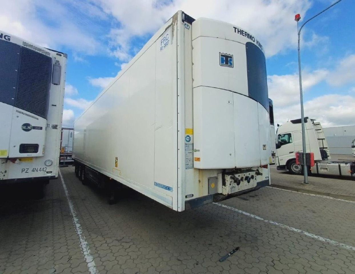 2018 Krone SDR Double Deck Cool Liner FP45 ThermoKing SLXi 300 Lifting Axle - Semi-remorque frigorifique: photos 2 2018 Krone SDR Double Deck Cool Liner FP45 ThermoKing SLXi 300 Lifting Axle - Semi-remorque frigorifique: photos 2