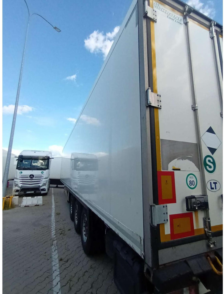 2018 Krone SDR Double Deck Cool Liner FP60 ThermoKing SLXi 300 Lifting Axle - Semi-remorque frigorifique: photos 4 2018 Krone SDR Double Deck Cool Liner FP60 ThermoKing SLXi 300 Lifting Axle - Semi-remorque frigorifique: photos 4