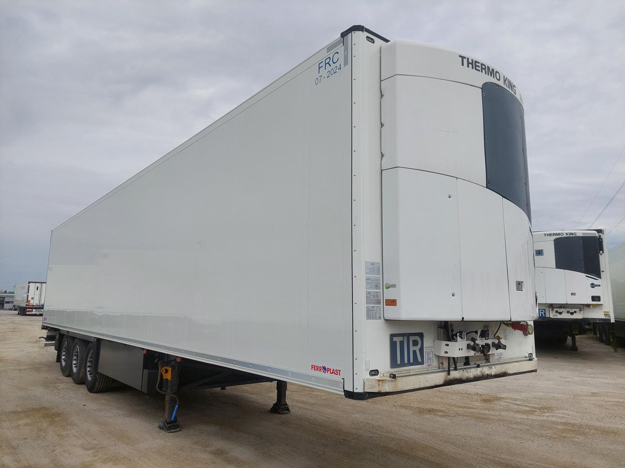 2018 Schmitz Cargobull SKO Double Deck FP 60 ThermoKing SLXi 300 Lifting Axle - Semi-remorque frigorifique: photos 2 2018 Schmitz Cargobull SKO Double Deck FP 60 ThermoKing SLXi 300 Lifting Axle - Semi-remorque frigorifique: photos 2