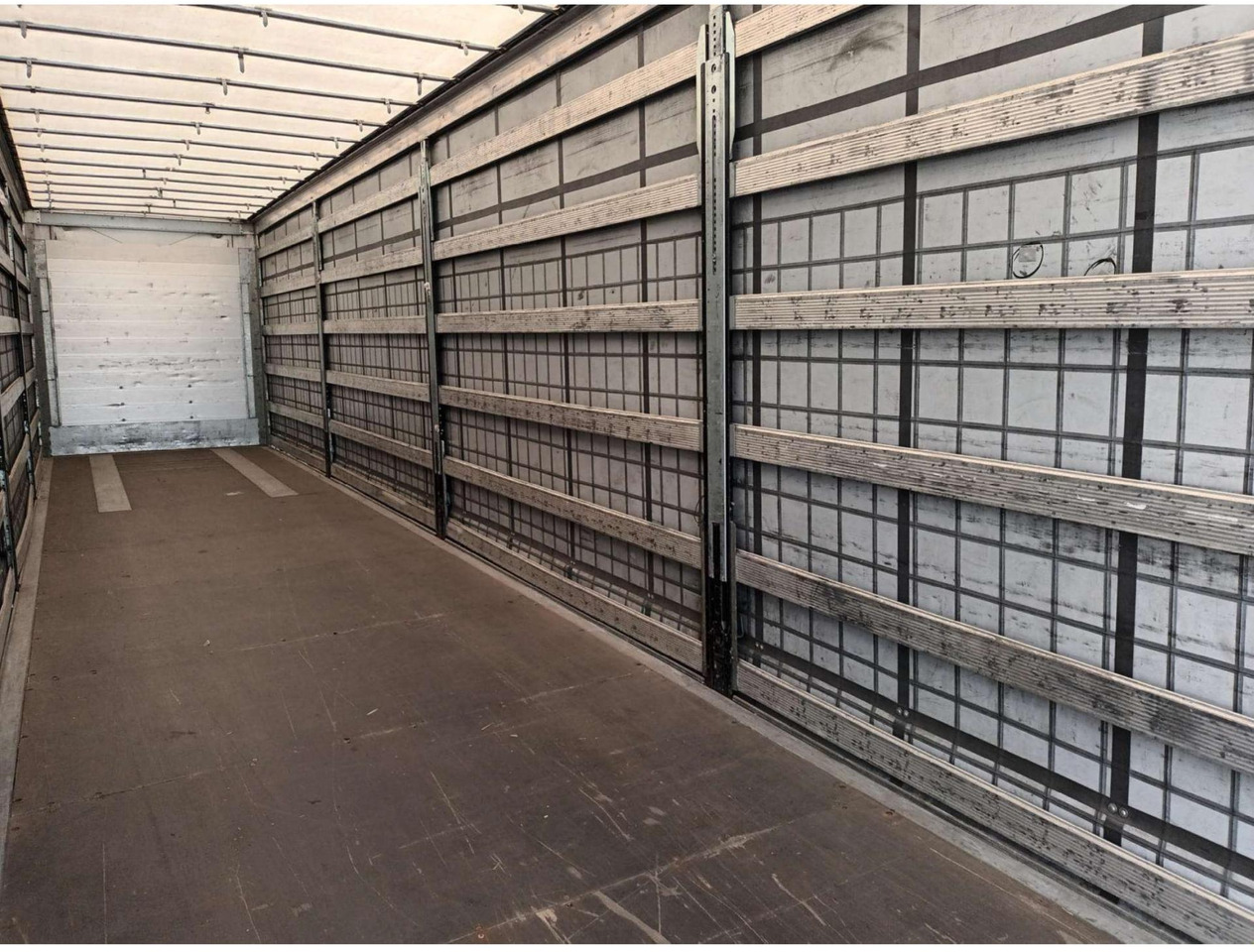 2019 Schmitz Cargobull SCS24/L Varios - Semi-remorque rideaux coulissants: photos 2 2019 Schmitz Cargobull SCS24/L Varios - Semi-remorque rideaux coulissants: photos 2