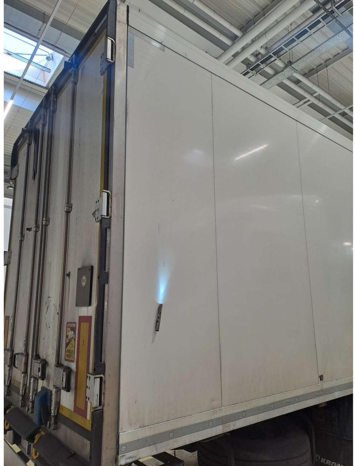 2021 Krone Cool Liner FP 60 ThermoKing SLXi 300 - Semi-remorque frigorifique: photos 2 2021 Krone Cool Liner FP 60 ThermoKing SLXi 300 - Semi-remorque frigorifique: photos 2