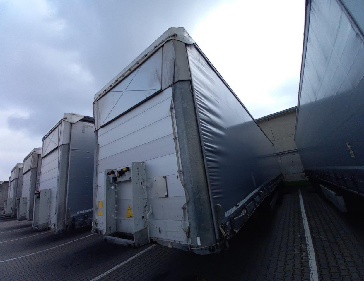 2021 Schmitz Cargobull SCS24/L Varios - Semi-remorque rideaux coulissants: photos 5 2021 Schmitz Cargobull SCS24/L Varios - Semi-remorque rideaux coulissants: photos 5
