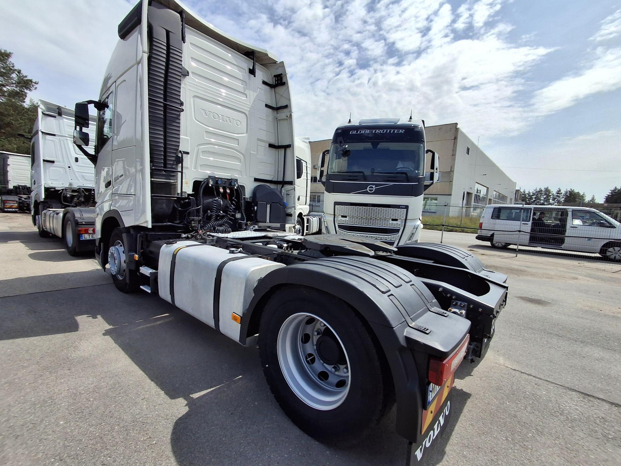 2023 Volvo FH 500 Globetrotter XL - Autre matériel: photos 4 2023 Volvo FH 500 Globetrotter XL - Autre matériel: photos 4