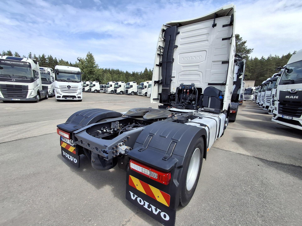 2023 Volvo FH 500 Globetrotter XL - Tracteur routier: photos 3 2023 Volvo FH 500 Globetrotter XL - Tracteur routier: photos 3