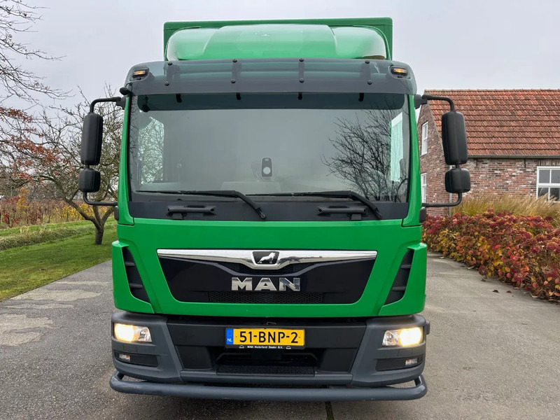 MAN TGL 10.180 / NL TRUCK / EURO6 / BOX+LIFT+SIDE DOOR / LOW KM / TOP!! - Camion fourgon: photos 2 MAN TGL 10.180 / NL TRUCK / EURO6 / BOX+LIFT+SIDE DOOR / LOW KM / TOP!! - Camion fourgon: photos 2