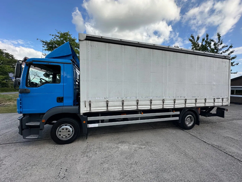 MAN TGM 12.250 / NL TRUCK / EURO 5 / SLIDING ROOF / BOX + TAILLIFT / FULL AIR / NAVI - Camion fourgon: photos 4 MAN TGM 12.250 / NL TRUCK / EURO 5 / SLIDING ROOF / BOX + TAILLIFT / FULL AIR / NAVI - Camion fourgon: photos 4