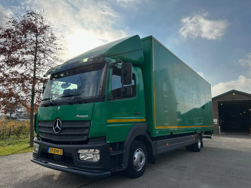 Mercedes-Benz Atego 1018 / NL TRUCK / EURO 6 / AIRCO / BOX+LIFT+SIDE DOOR / AUTOMATIC - Camion fourgon: photos 1 Mercedes-Benz Atego 1018 / NL TRUCK / EURO 6 / AIRCO / BOX+LIFT+SIDE DOOR / AUTOMATIC - Camion fourgon: photos 1