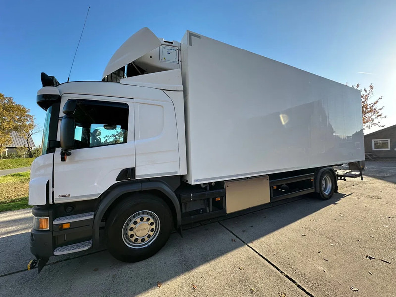 Scania P280 / NL TRUCK / EURO 6 / FULL AIR / CARRIER SUPRA 1250 / TOPCONDITION / LIFT+DOORS - Camion frigorifique: photos 4 Scania P280 / NL TRUCK / EURO 6 / FULL AIR / CARRIER SUPRA 1250 / TOPCONDITION / LIFT+DOORS - Camion frigorifique: photos 4