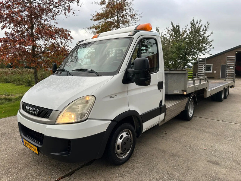 Iveco Daily 35C17 BE TREKKER 12T COMBI MET VELDHUIZEN SDO TRAILER 2008 / EURO 5 / 3 PERS. - Tracteur routier: photos 1 Iveco Daily 35C17 BE TREKKER 12T COMBI MET VELDHUIZEN SDO TRAILER 2008 / EURO 5 / 3 PERS. - Tracteur routier: photos 1