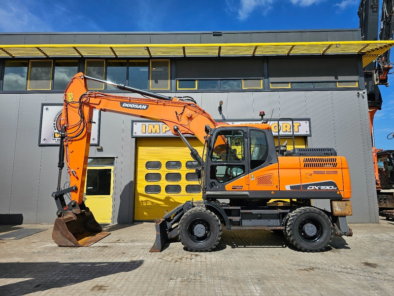 Doosan DX190W-5 - Pelle sur pneus: photos 4 Doosan DX190W-5 - Pelle sur pneus: photos 4
