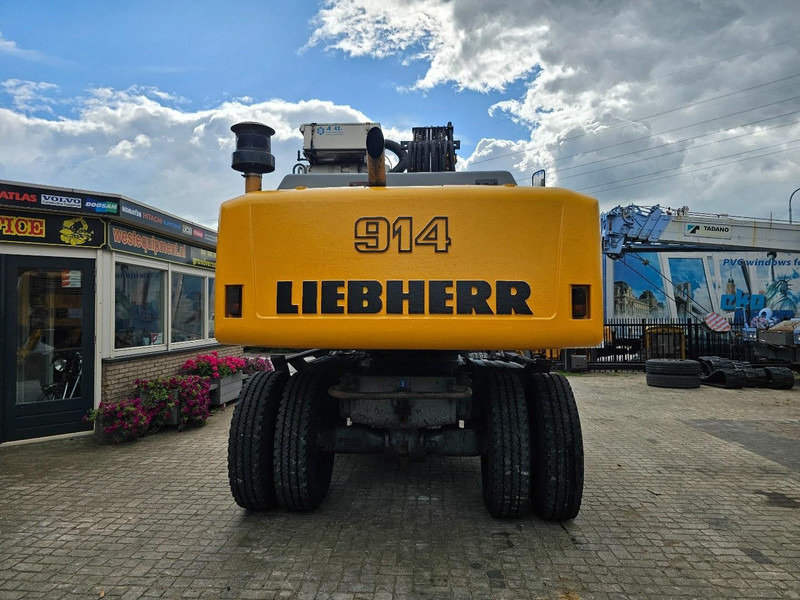 Liebherr A914 - Pelle sur pneus: photos 4 Liebherr A914 - Pelle sur pneus: photos 4
