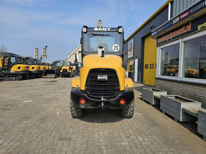 Venieri VF1201 - Chargeuse sur pneus: photos 4 Venieri VF1201 - Chargeuse sur pneus: photos 4