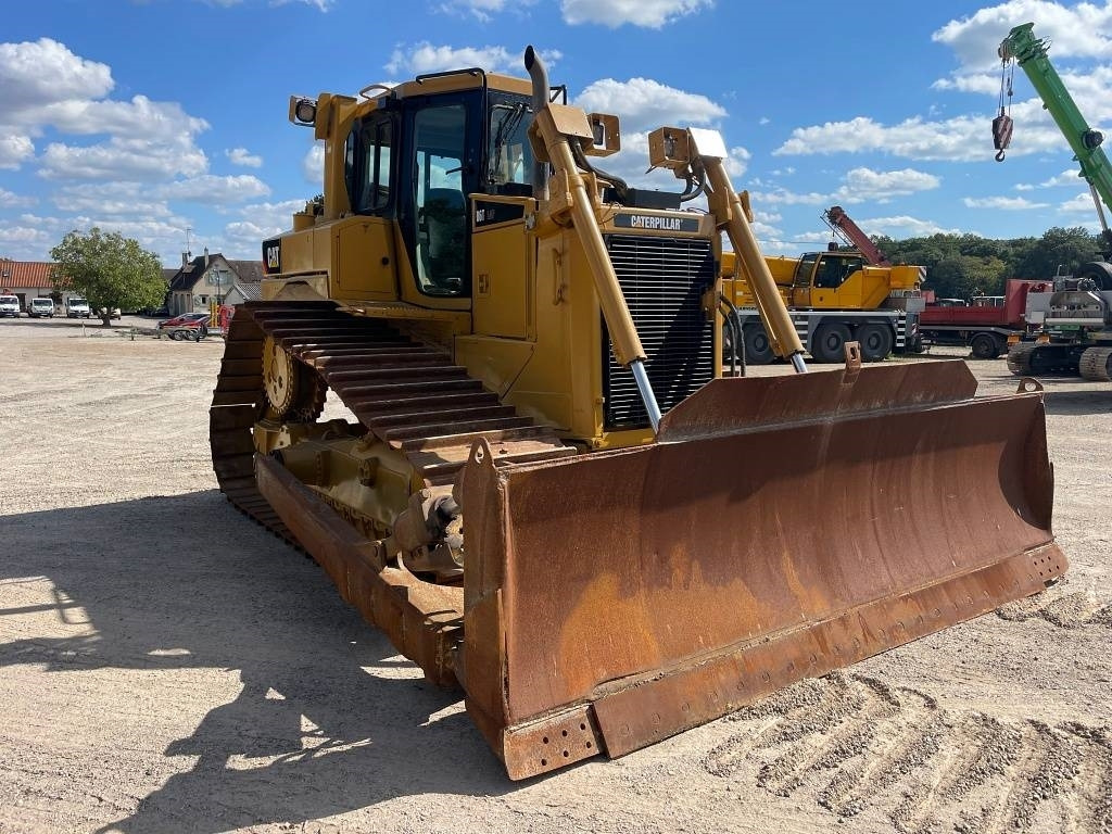 CAT D 6 T LGP - Bulldozer: photos 2 CAT D 6 T LGP - Bulldozer: photos 2