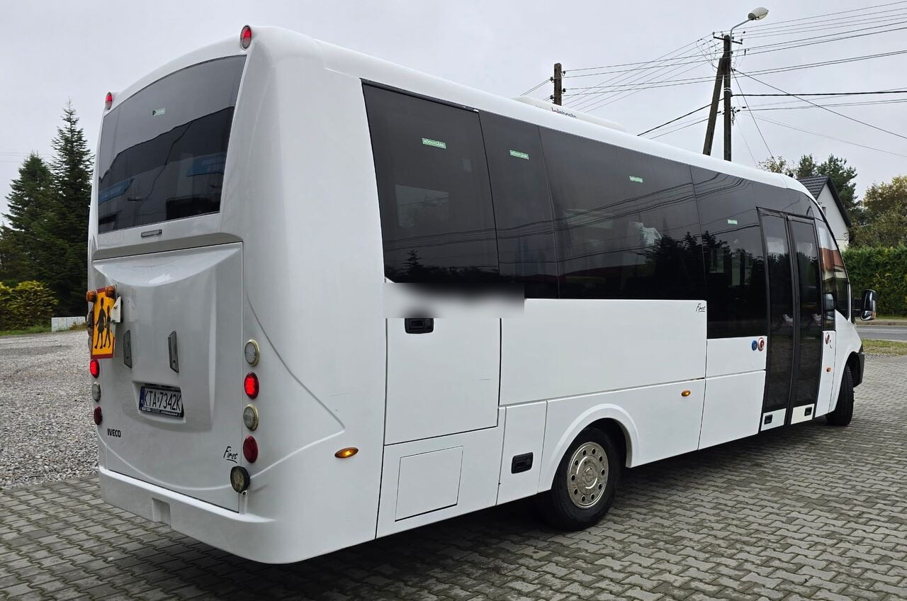 Bus urbain IVECO FIRST - AIRCO + WEBASTO + 29 PLACE - EURO VI: photos 28