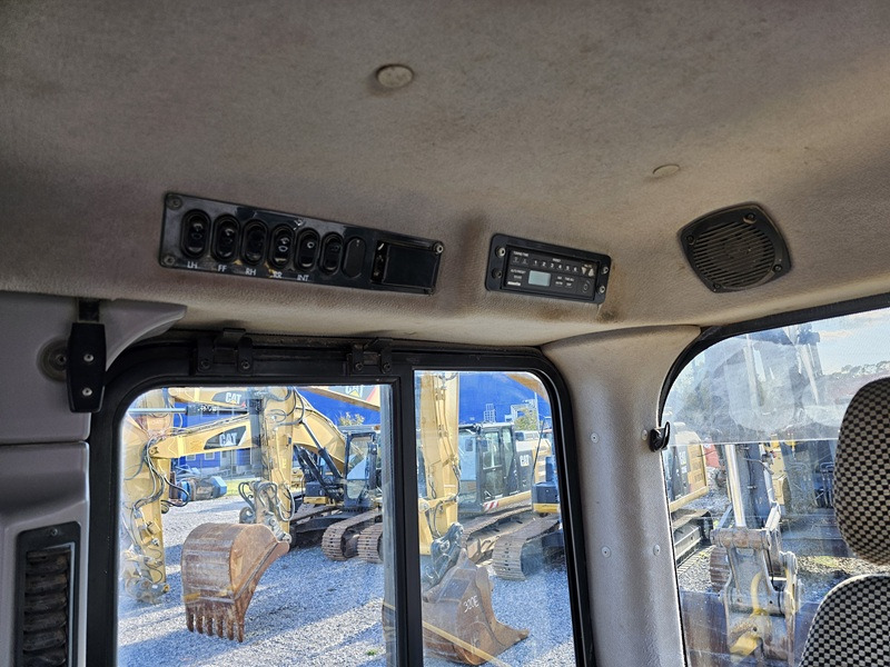 Bulldozer KOMATSU D65WX-17: photos 10