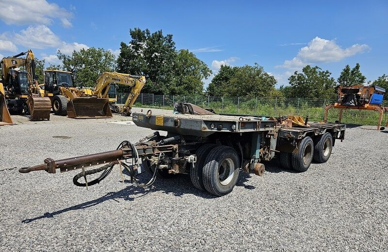 Liebherr 34K 81K - Remorque porte-engin surbaissée: photos 1 Liebherr 34K 81K - Remorque porte-engin surbaissée: photos 1