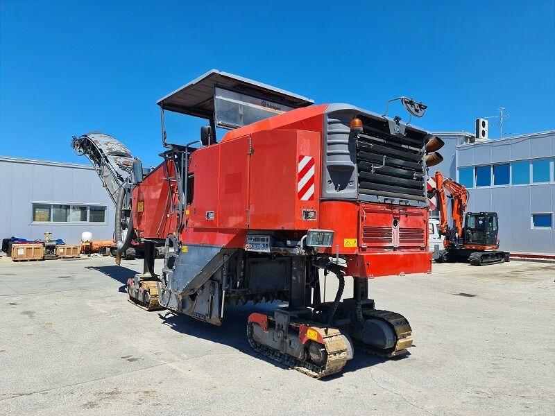 Wirtgen W210 - Fraiseuse à froid: photos 2 Wirtgen W210 - Fraiseuse à froid: photos 2