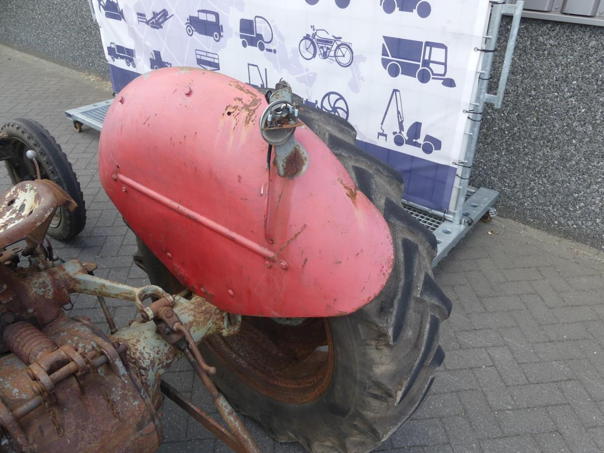 Tracteur agricole Ferguson TED: photos 10