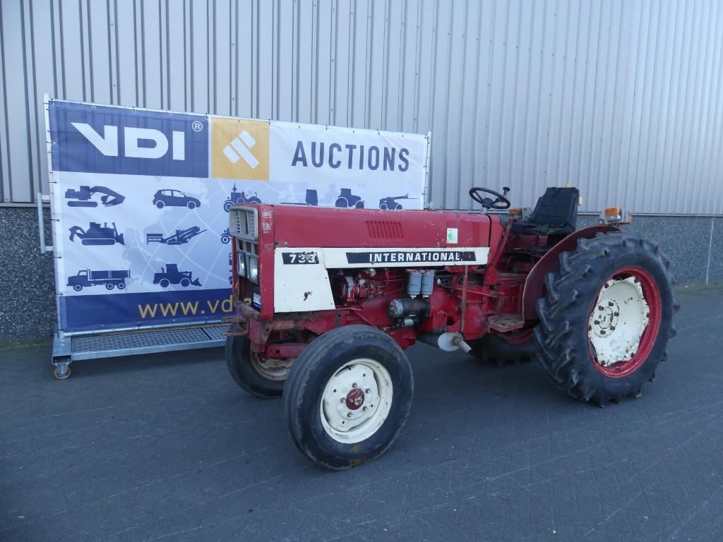 International 733 - Tracteur agricole: photos 2 International 733 - Tracteur agricole: photos 2